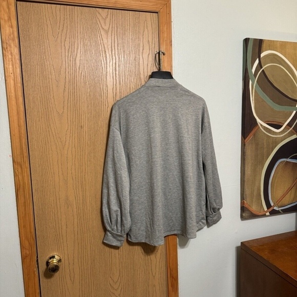 Entro Large Solid Gray Mockneck w/Ruffles Long Sleeve Pullover Sweater - EUC - Picture 2 of 4